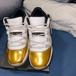 Air Jordan 11 Retro Low BG